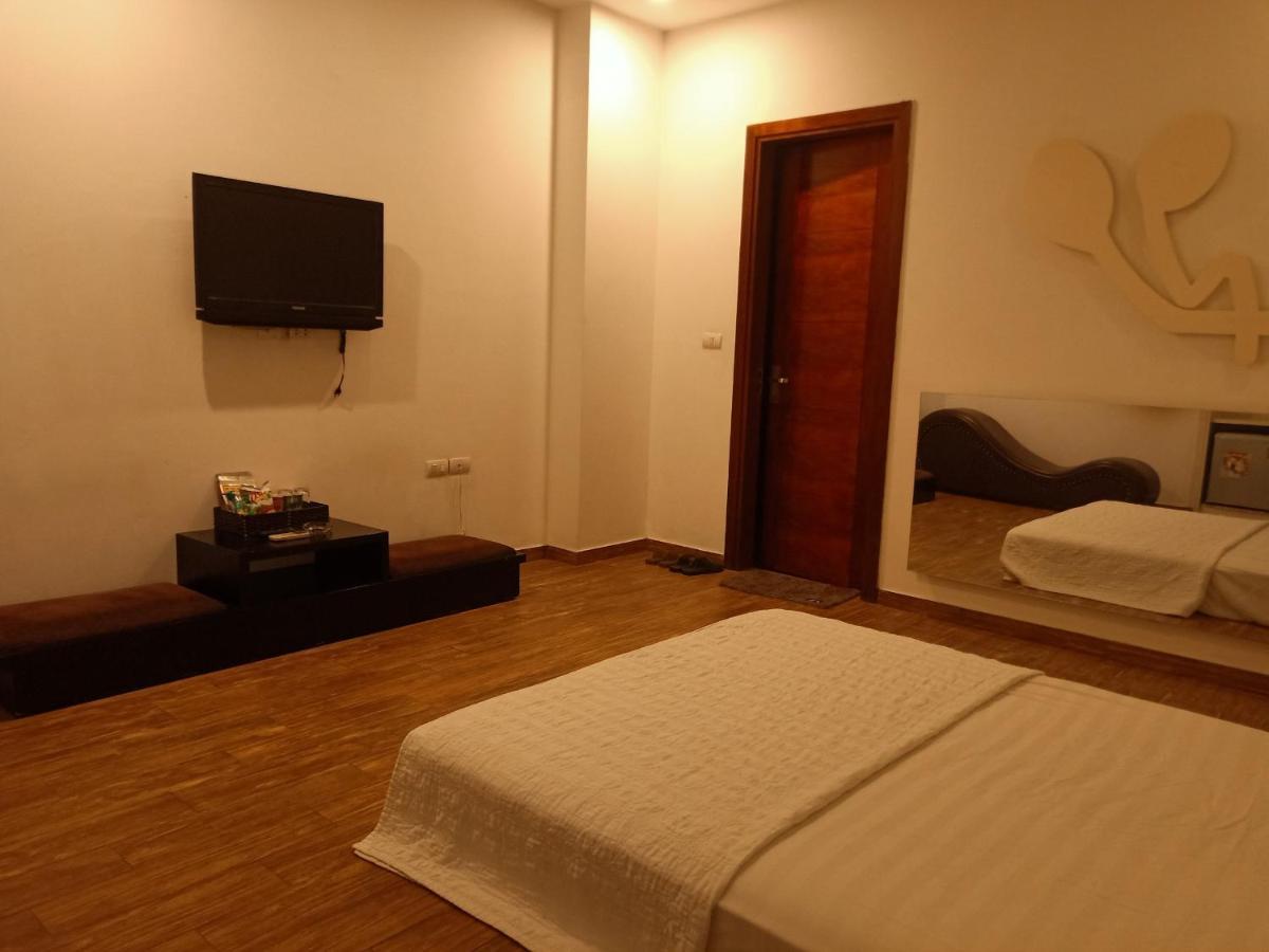Blue Diamond Apartment Hotel Hanoi Eksteriør billede